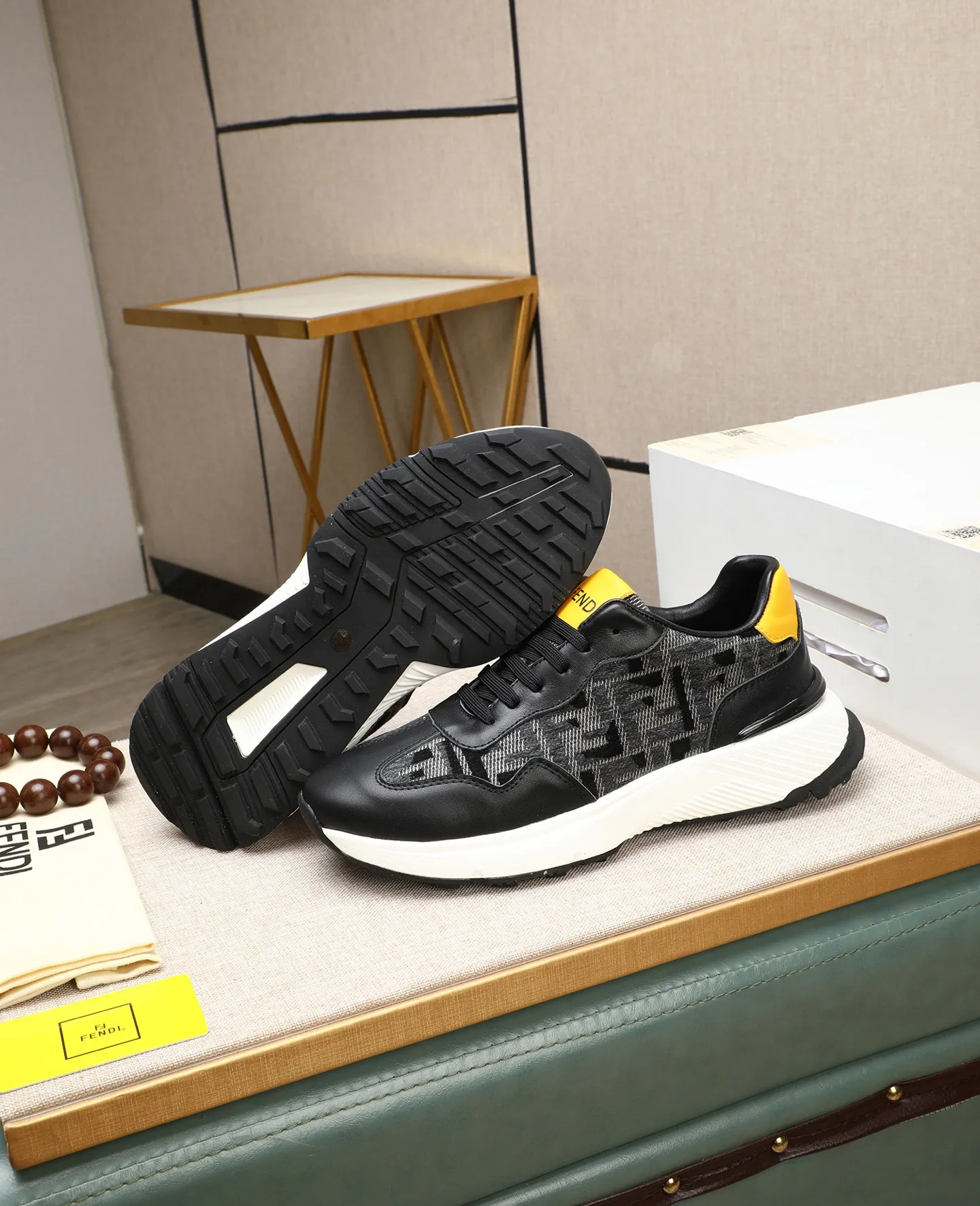 Men's shoes 💰460🕷🕷[FENDI] Fendi fashionable casual men's shoes 🇨🇳Original official website 1:1 model opening, new models are available first 💯Not high-profile but avant-garde, simple About low-key and fashionable, super versatile style 🌿 Made of original cowhide ➕ Pigskin lining 🎋 The version is comfortable on the feet, so rigorous for any small place, and the workmanship is first-class 🍍38-44 Large quantities in stock